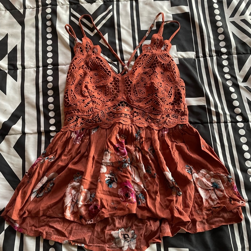 Lace Floral Tank Top - Rust